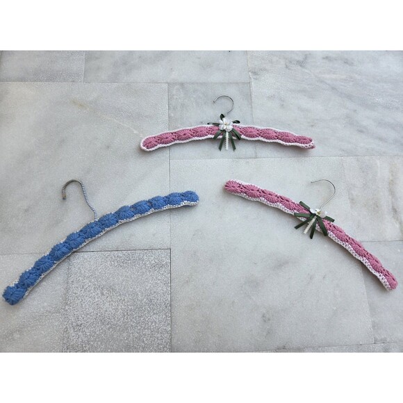 Vintage Handmade Granny Crocheted Wooden Hangers Pink and Blue Lot of 3 - Picture 2 of 16